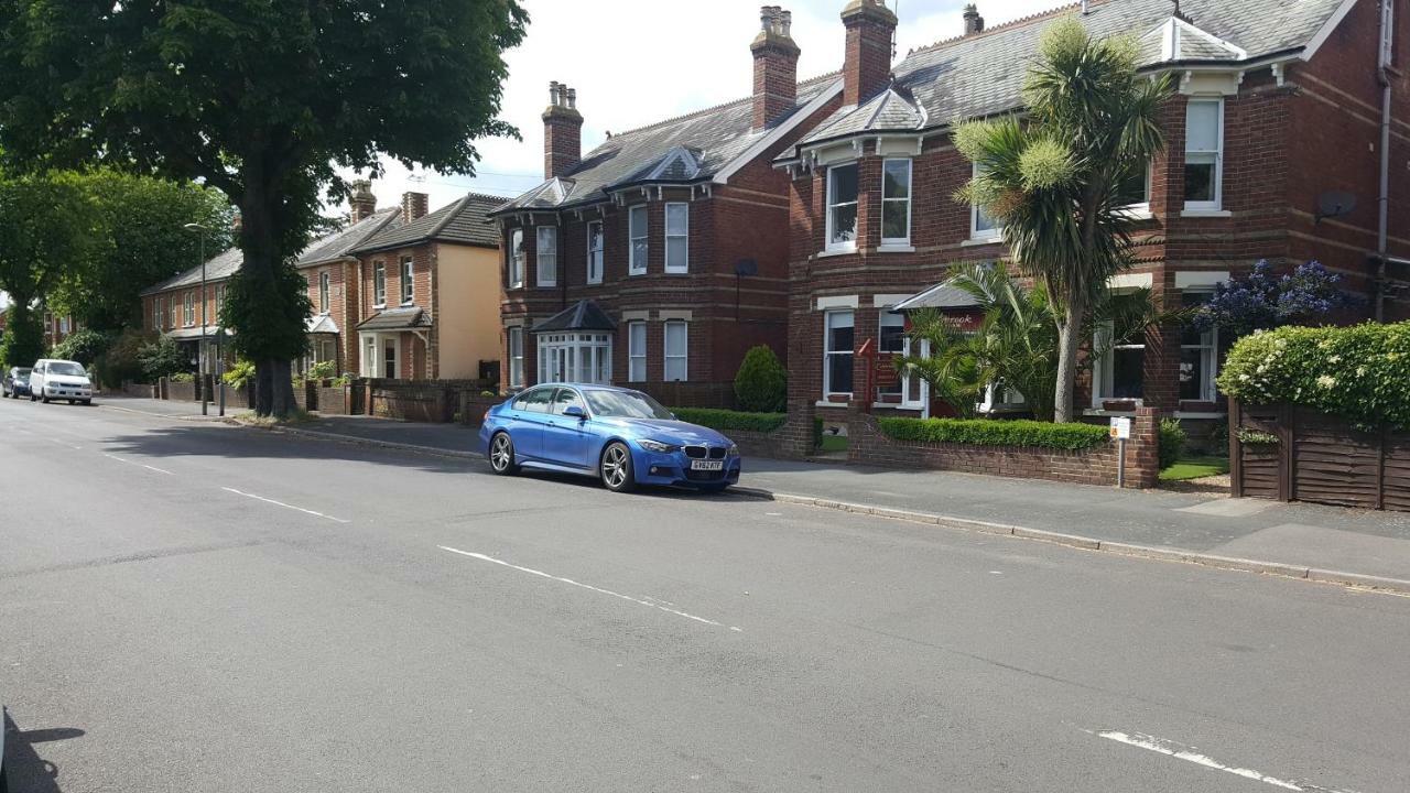 Colebrook Guest House Farnborough (Hampshire) Exterior foto